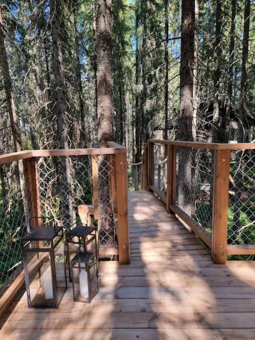 Treetop Ekne - Hytte I Skogen Med Hengebru Hotel Levanger Eksteriør billede
