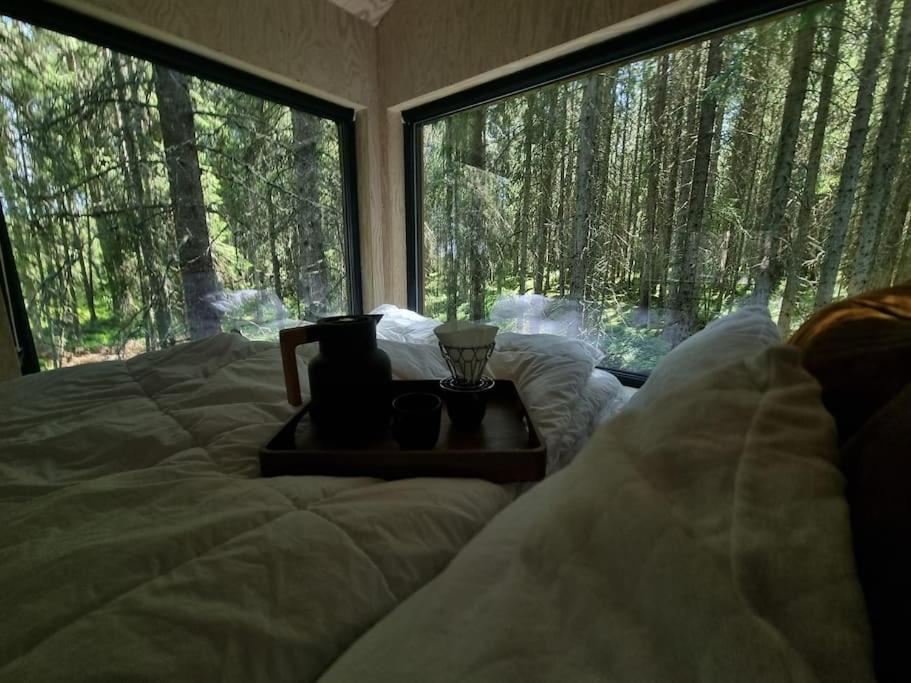 Treetop Ekne - Hytte I Skogen Med Hengebru Hotel Levanger Eksteriør billede